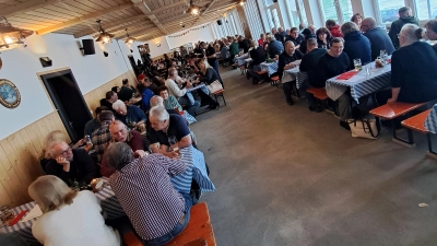 Der Saal kurz vor Beginn des Mittagsgeschäfts. (Bild: Susanne Meyer)