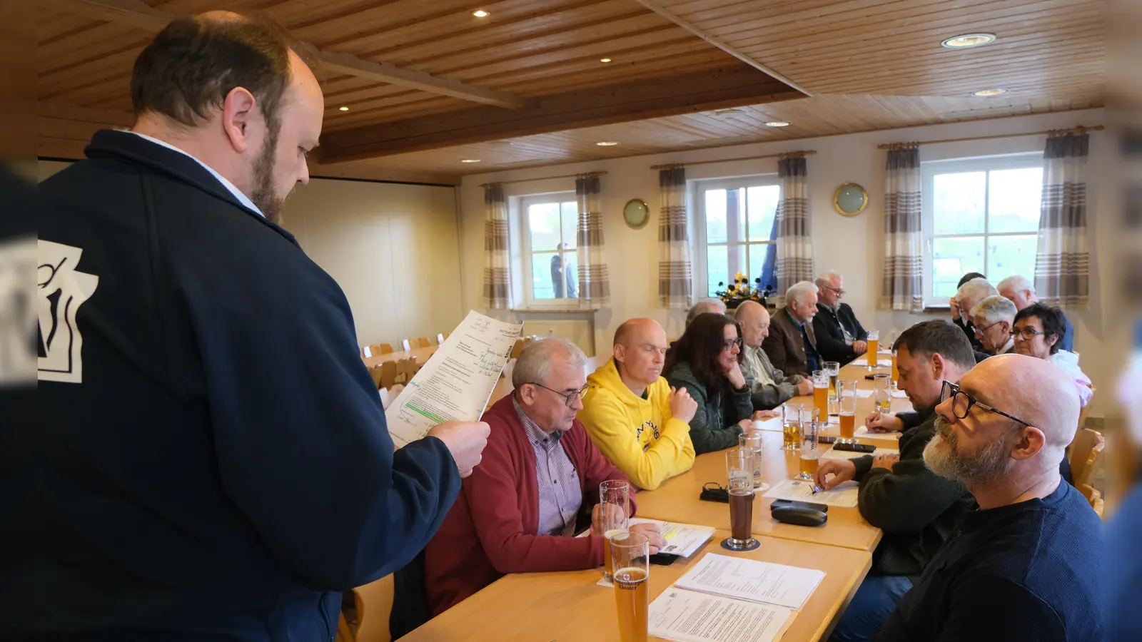 Landrat Andreas Meier leitete die Jahresmitgliederversammlung der Kreisverkehrswacht. (Bild: Fred Lehner)