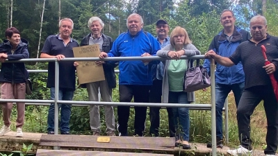 Besichtigung direkt am Rehmühlbach (Bild: Gerald Bolleininger)