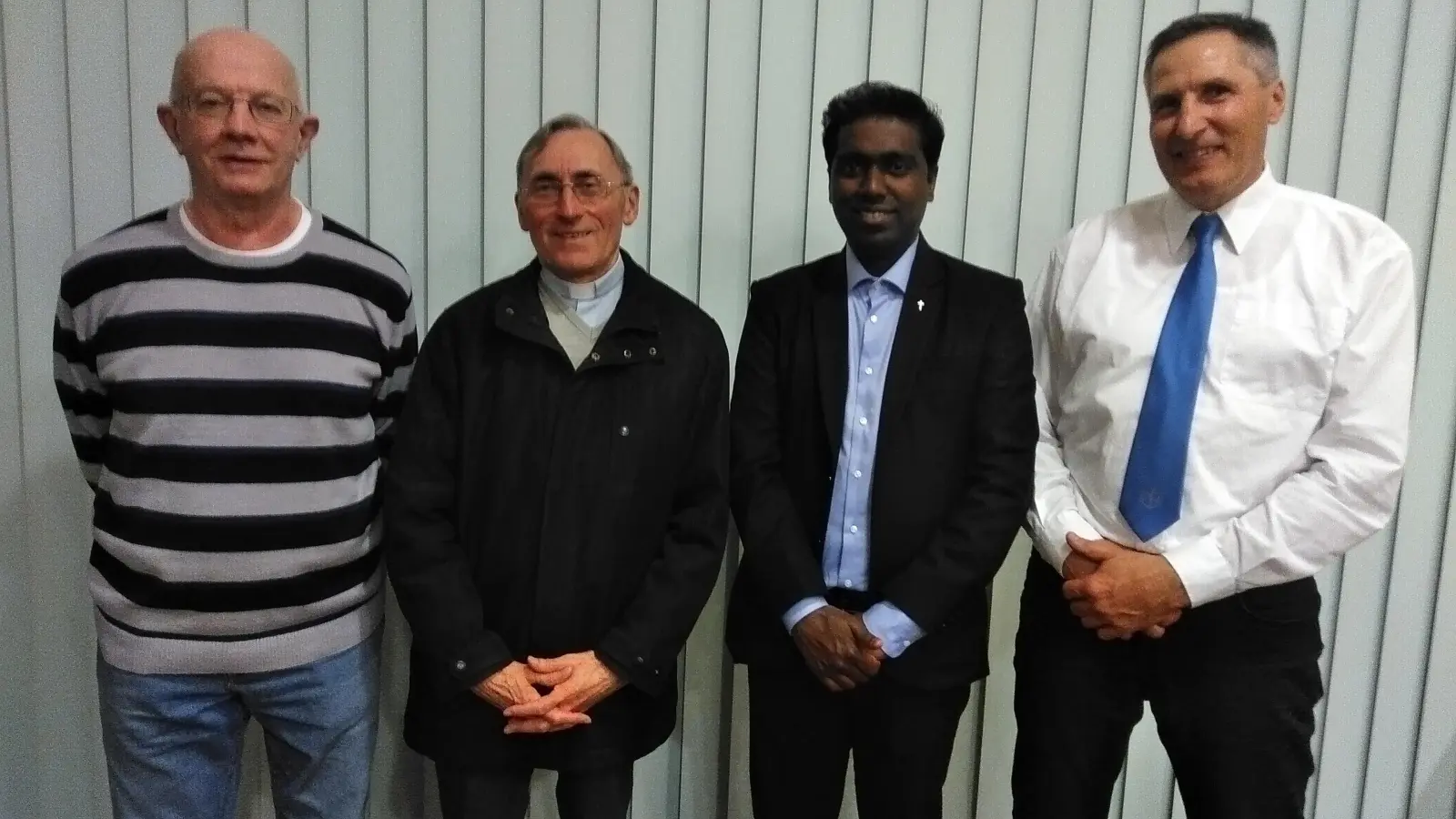 Beim Konvent der MMC-Altendorf gab es auch drei Neuaufnahmen. Unser Bild zeigt von rechts Obmann Franz Lorenz, Pfarrer Savarimuthu Selvarasu, Pfarrer Johann Bauer und Anton Bücherl.	 (Bild: Hermann Haas)