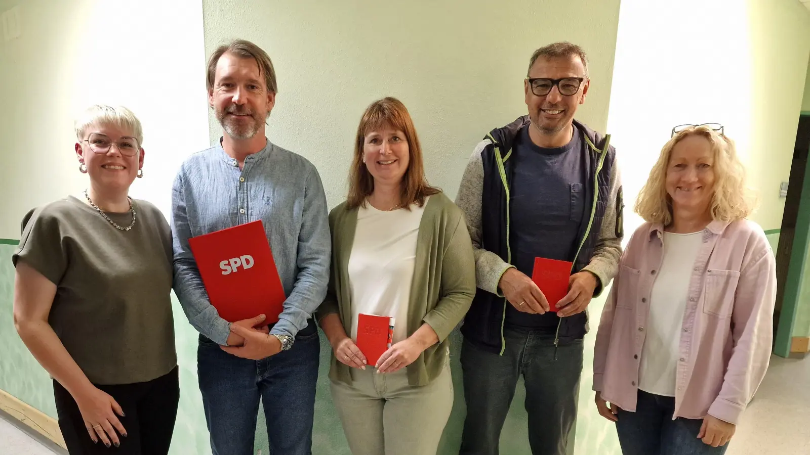 stv. Vorsitzende Lisa Hartinger, Thorsten Kraft, Silke Käßner, Peter Kern, stv. Vorsitzende Andrea Meier  (Bild: Katharina Hackl)