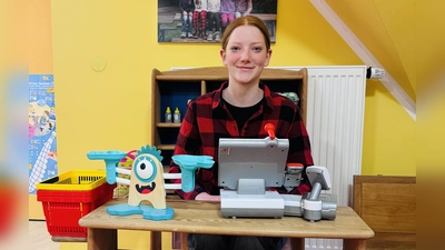 In der Igel- und der Mäusegruppe beteiligten sich die Schülerinnen und Schüler aktiv am Alltag der Kinder. (Bild: Franziska Adam)