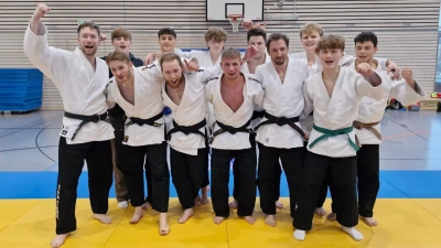 Landesligamannschaft (Bild: Manfred Schmid)