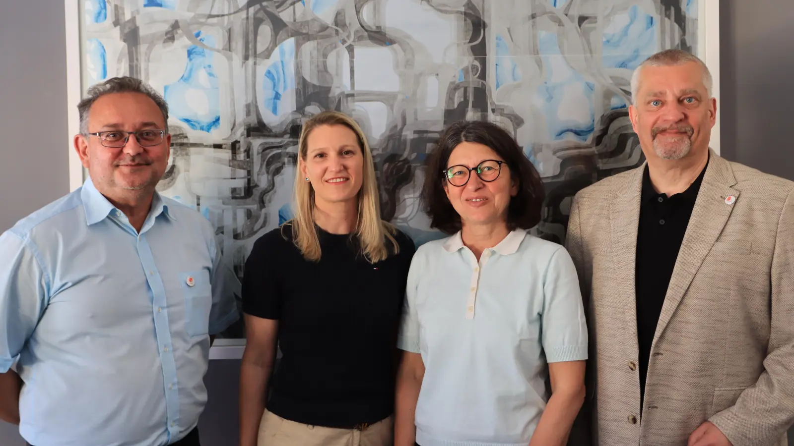 Verena Di Pasquale, stellvertretende Vorsitzende des DGB Bayern (zweite von rechts) zu Besuch bei Constantia Flexibles in Pirkmühle. (Bild: Maria Oberleitner)