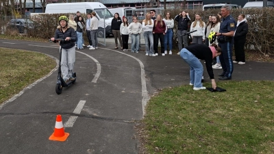 Verkehrssicherheitswoche am BSZ Weiden mt der Verkehrswacht Weiden (Bild: Werner Klement)