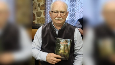 Heimatlicher Buchautor Sandreng Schore (Bild: Heribert Urbanek)