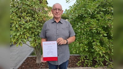 Der heute 68-Jährige, gelernter Metzger und spätere Lkw-Fahrer Herbert Schober hat inzwischen 150-mal Vollblut gespendet. (Bild: Karl Ziegler)