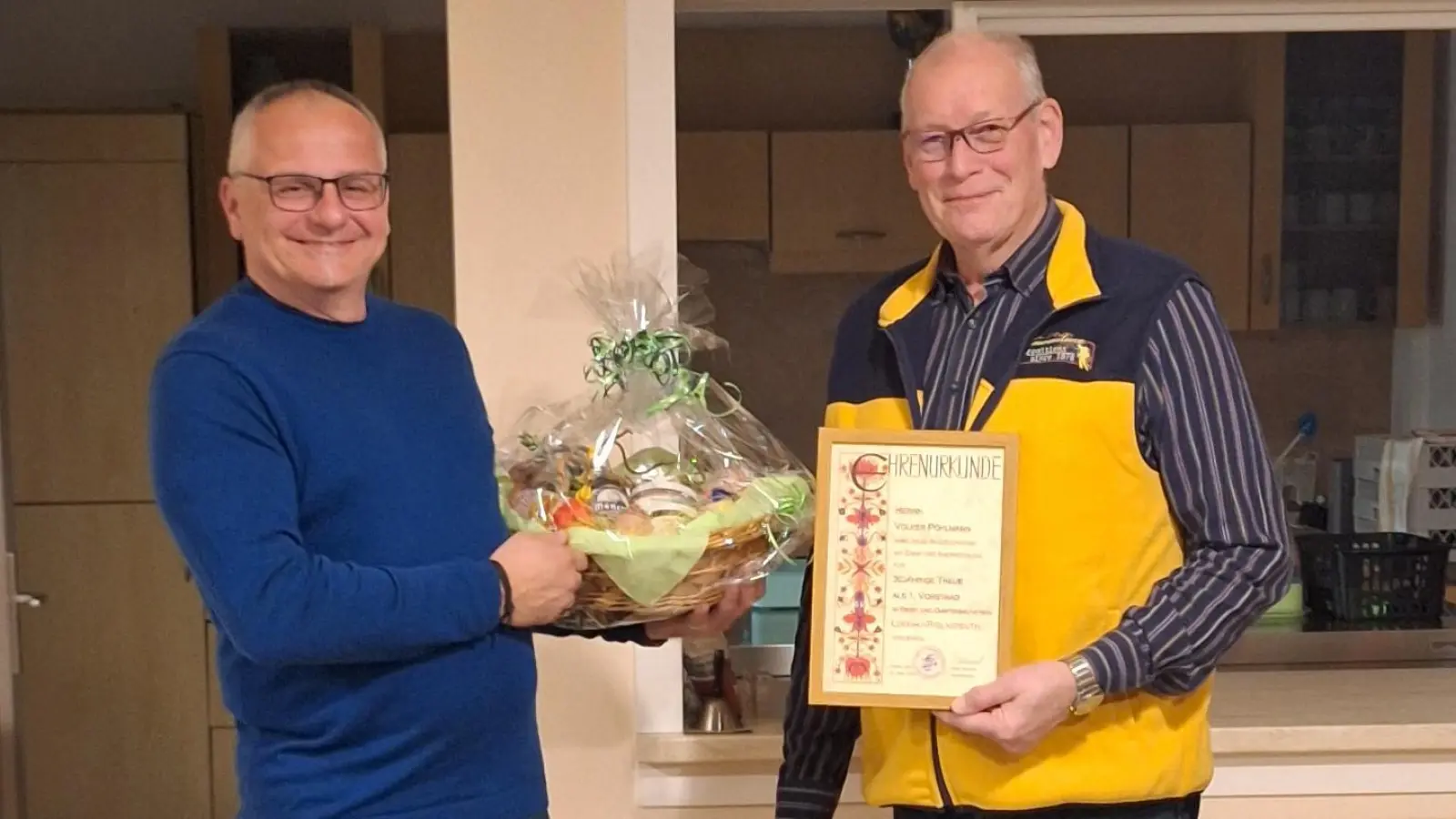 Von links Bürgermeister Hubert Kraus und 1. Vorstand Volker Pöhlmann. (Bild: Doris Schraml)