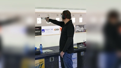 Matthias Merkl kam in beiden Wettkämpfen auf jeweils 367 Ringe. Während er sich im ersten Durchgang noch geschlagen geben musste, konnte der Kastler im zweiten Anlauf deutlich punkten. (Bild: Wolfgang Raps)