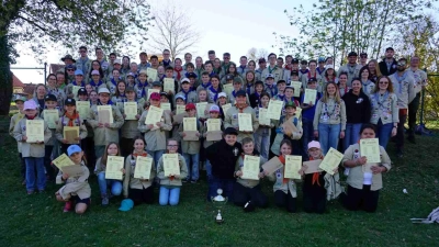 Georgslauf in Neuhaus - Teilnehmerinnen und Teilnehmer des Pfadfinderstamms Neuhaus. (Bild: Julia Franz)