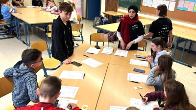 Ein sicherer Umgang mit digitalen Medien war das Ziel der Medienscouts am Ortenburg-Gymnasium beim Workshop für alle 5. Klassen. (Bild: Tina Fabig)