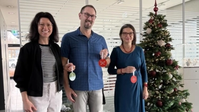 Von links: Frau Sandra Irlbacher, Herr Wolfgang Sorgenfrei, Frau Diana Schmidberger (Bild: Florian Dendorfer)