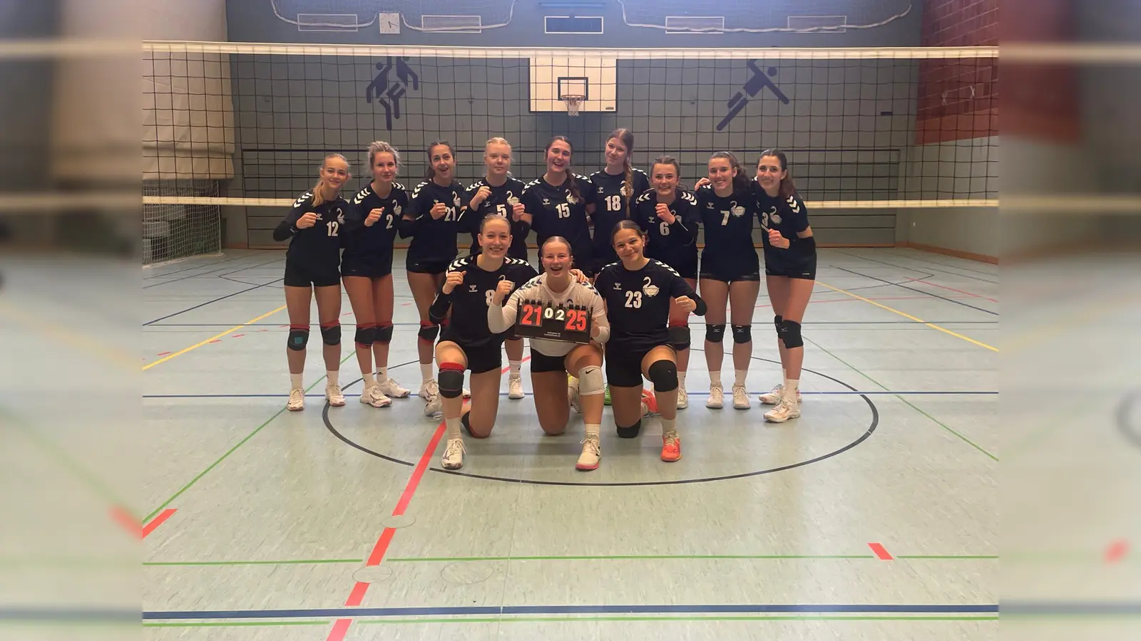 Die U20 Mannschaft des VC Schwandorf hat sich für die Nordbayrische Meisterschaft qualifiziert. (Bild: Lisa Segerer)