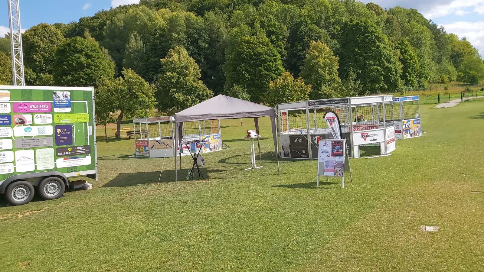 Soccer Arenen aufgebaut im Naturbad Königstein (Bild: Christian Glaßer )