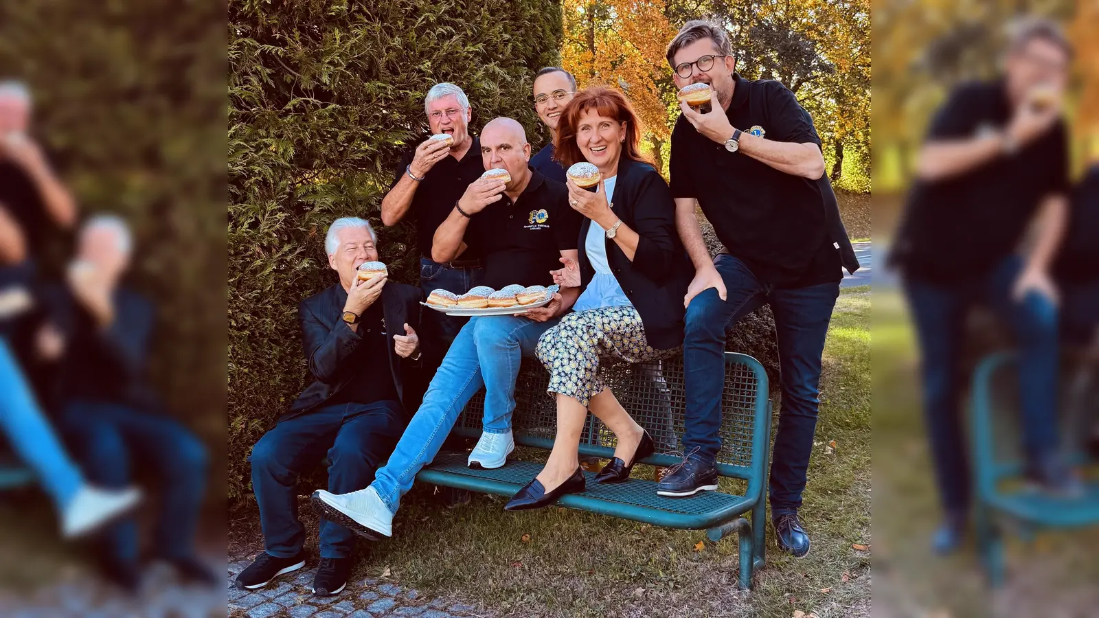Präsidium des Lionsclubs Neustadt/WN: (von links): Franz Sedlmayr/Clubmaster, Jürgen Schnappauf/Schatzmeister Hilfswerk, Peter Fleischmann/Präsident, Benedikt Grimm/1. Vizepräsident, Andrea Gollwitzer/Vorstandsmitglied, Armin Engel/Schatzmeister LC  (Bild: Lionsclub Neustadt/WN)