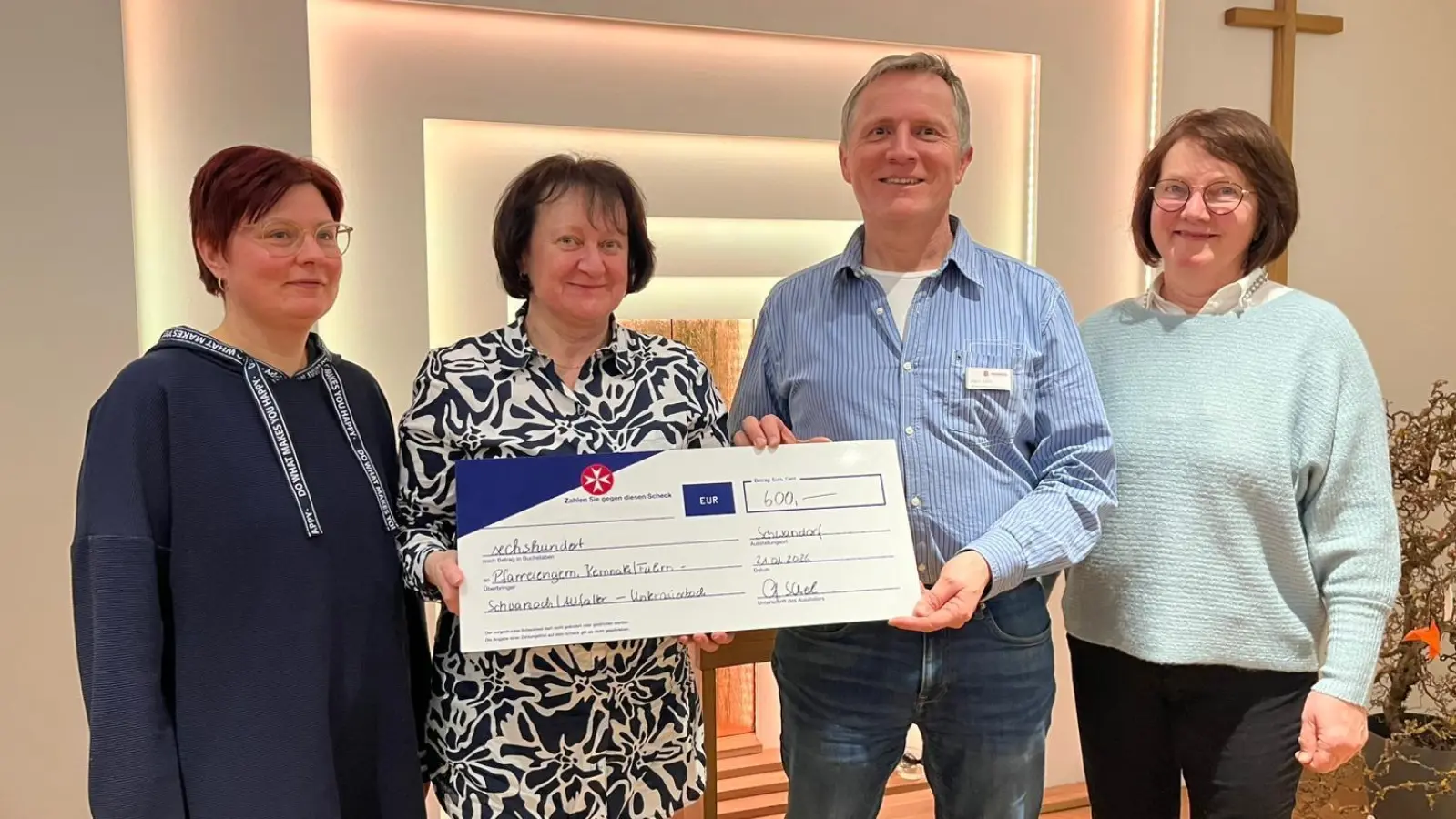 v.l.n.r.: Katrin Fenk, Gaby Scherl, Pflegedienstleiter Manfred Seitz, Marianne Fink (Bild: Franz Grabinger)