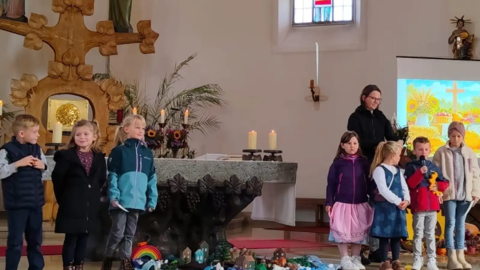 Fürbitte der Kinder (Bild: Melanie Tafelmeyer)