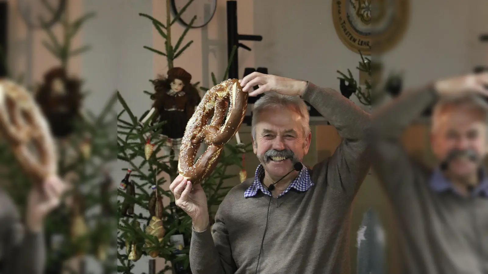 Ehrenmitglied Richard Drick ist ein alter Hase beim Versteigern und weiß, auf was die Leute schauen. (Bild: Michael Rabenhofer)