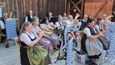 Schloss Guteneck lädt zur Sommerserenade in den historischen Schlossinnenhof ein. (Bild: exb)