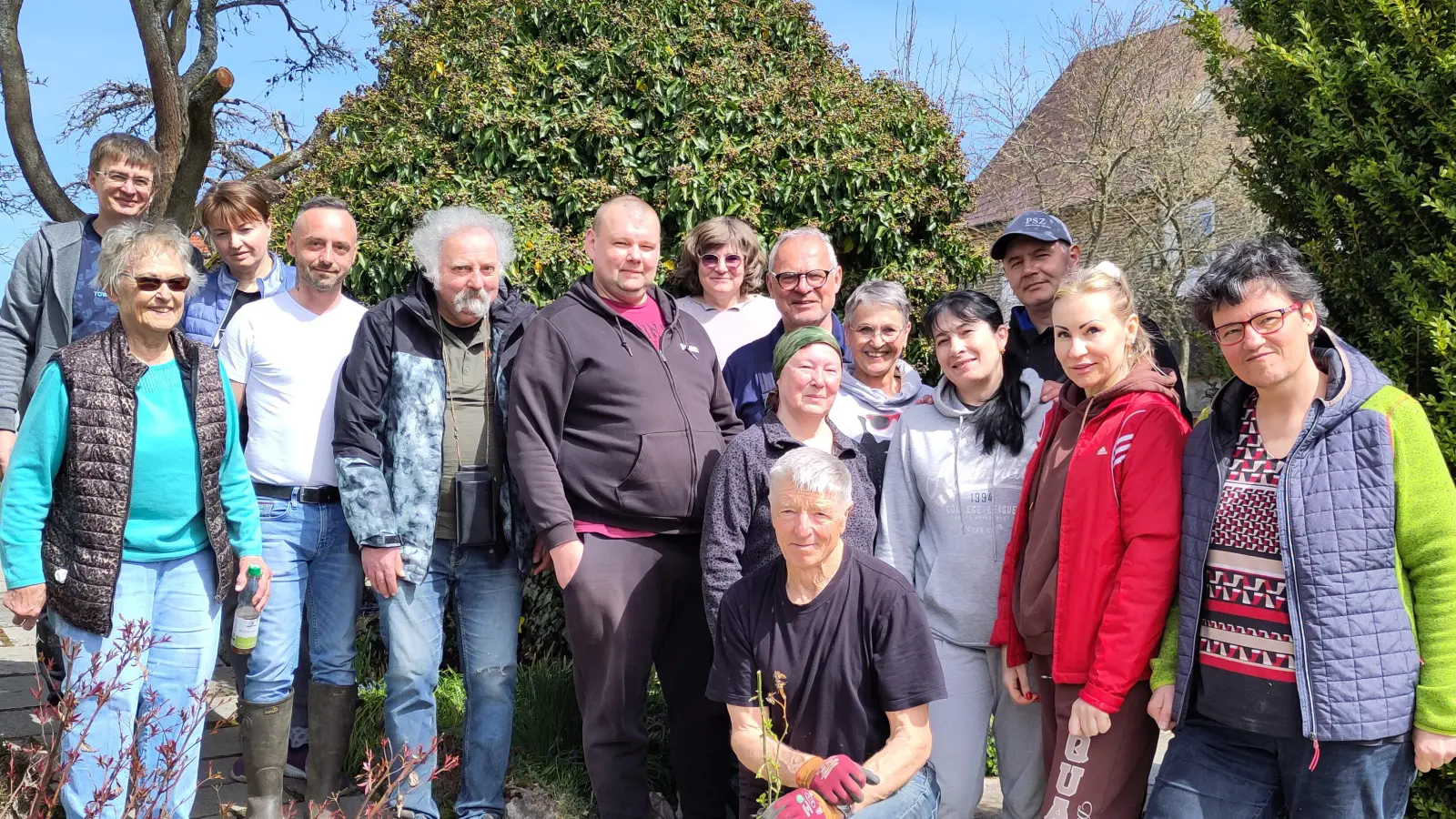 Die Gartengruppe im Resl-Garten. (Bild: Christina Ponader)