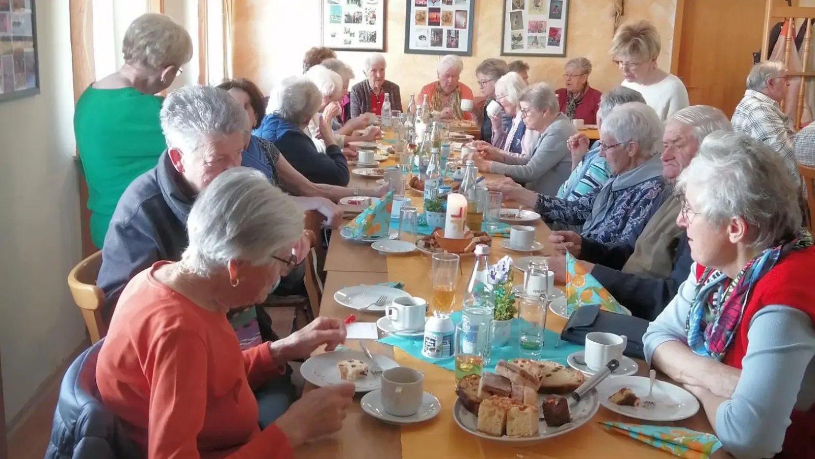 Beim Seniorennachmittag wurde der Frühling begrüßt (Bild: Johann Bauer)