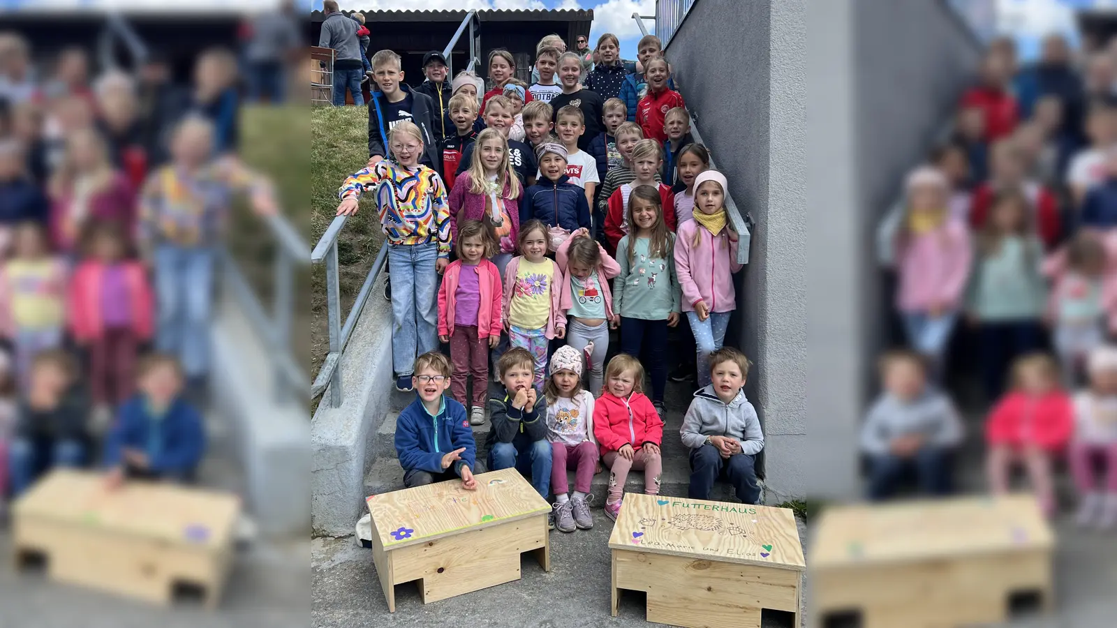 Viele Kinder-Hände für den Igel (Bild: Andrea Knipp)