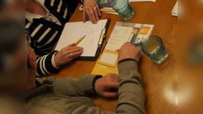 Ratsuchende können mit Hilfe der Energieberatung durchschnittlich bis zu 10.000 Euro an Fehlinvestitionen vermeiden. (Bild: Foto: Verbraucherzentrale Bayern)