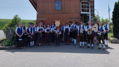 Das Bild zeigt die JBK beim Kreismusikfest in Reuth. (Bild: Gisela Witt)