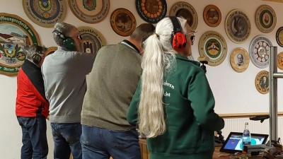 vr. Andrea Schröther, Stefan Koller, Gerhard Lotter alle „Drei Mohren” Poppenricht, Fritz Seegerer Tell Vilseck (Bild: Josef Schmaußer)