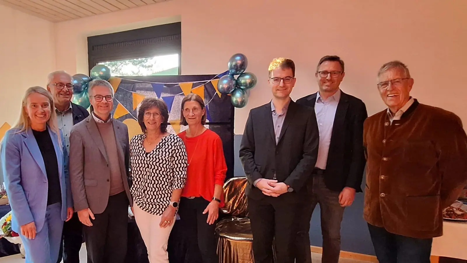 Verabschiedung Heidi Muth mit der Kirchenverwaltung (Bild: Christine Westermeier )