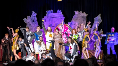 Spamalot kommt ins Kettelerhaus Tirschenreuth. (Bild: Florian Wein)