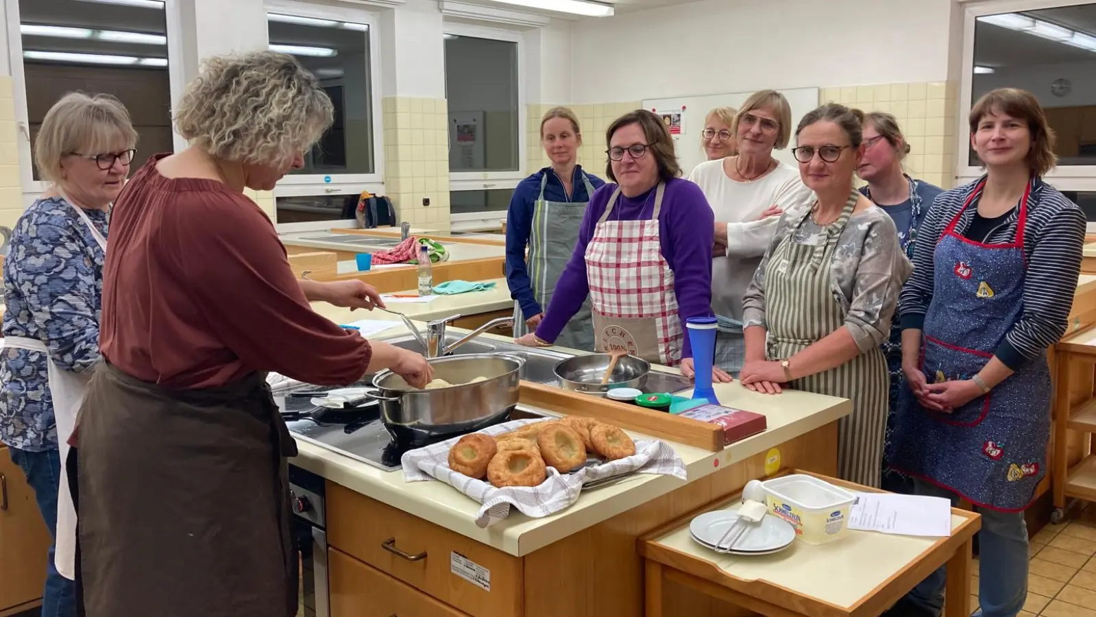 Backkurs beim vlf (Bild: Marina Grünbauer)