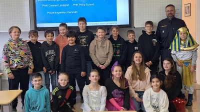 Erbendorfer Mittelschüler für den Umgang mit dem Smartphone gewappnet. (Bild: Kristina Grünauer)