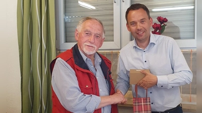 ver.di OV Weiden und Region gratuliert zum 80. Geburtstag von Erich Bäumler (Bild: Jens Gotthardt)