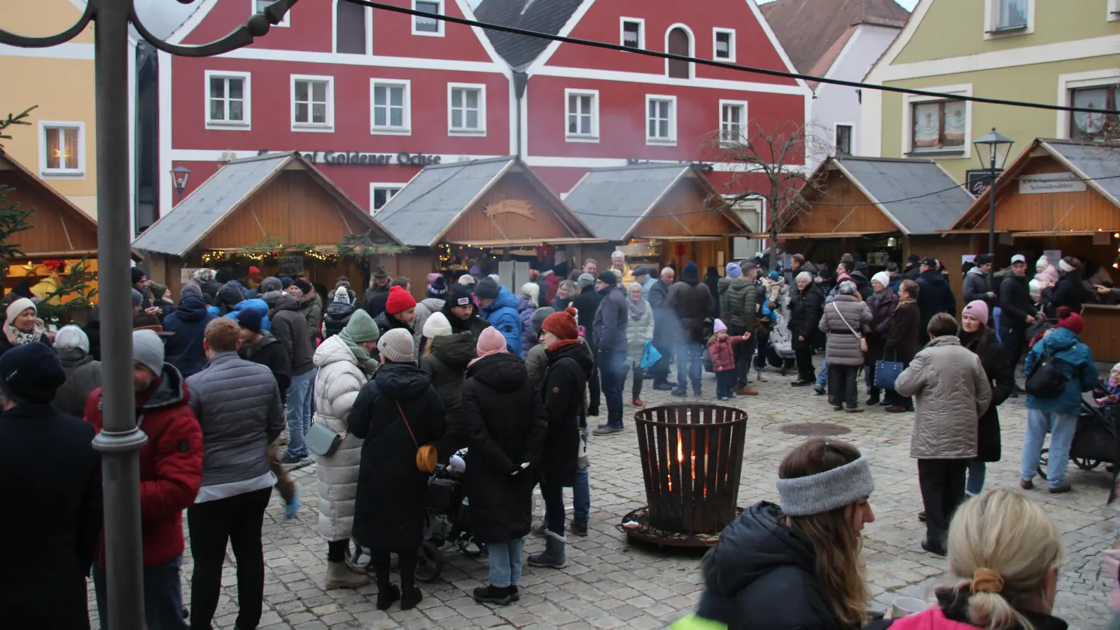 Am nächsten Wochenende ist wieder Adventmarkt der Pfarrgemeinde (Bild: Johann Bauer)