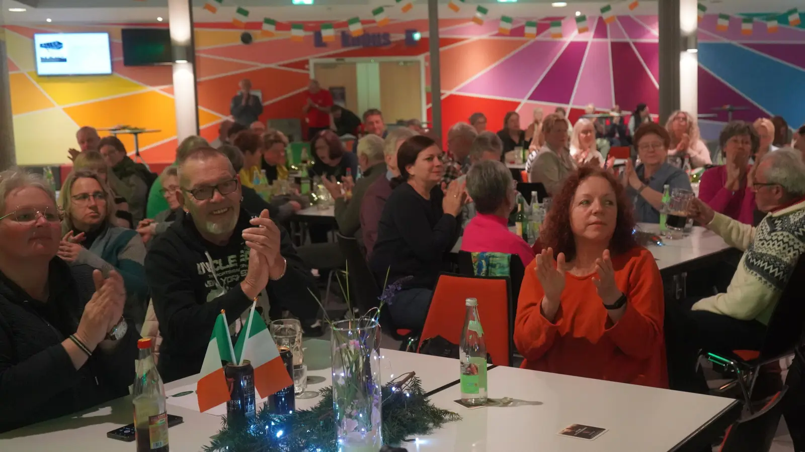 120 Gäste feierten die Irish Winter Night in Ursensollen. (Bild: Daniel Reichenberger)