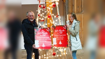 Heribert Pickert und Marina Kappauf freuen sich auf den Weihnachtszauber im Musik-Stodl. (Bild: Oswald Zintl)