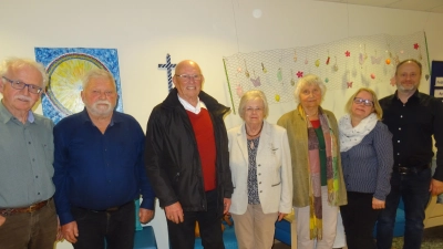 Sie gestalten die Zukunft des Diakoniervereins (von links nach rechts) Oskar Steinbrecher, Karlheinz Seidel, Manfred Sauer, Sigrid Lenhard, Traudl Bach, Christa Geißel und Matthias Rechholz. (Bild: Alfons Prechtl )