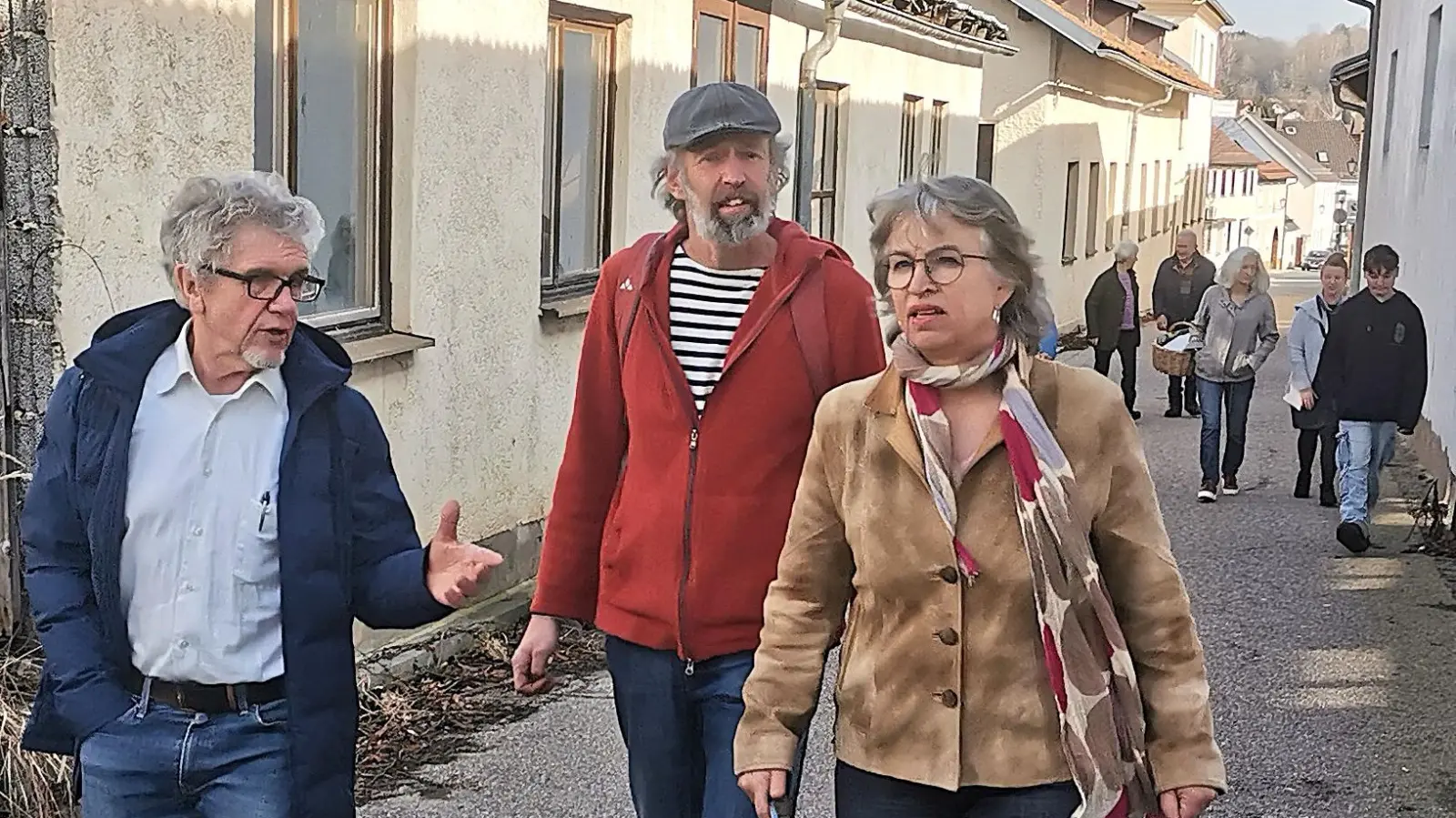 Von links nach rechts: Kreisrat Rudi Sommer, Manfred Pfauntsch und Landesvorsitzende Gisela Sengl. (Bild: Gertrud Kuhnle)