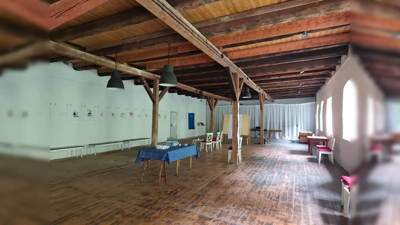 In der Alten Glasschleife im Murnthal findet am 25. September ein Kulturabend mit Gitarrenkonzert, Ausstellung und Lesung statt. (Bild: exb)