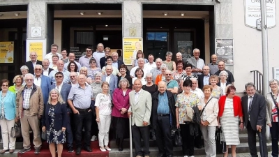 Die Jubelpaare der Dekanate Tirschenreuth und Wunsiedel mit Sabine Schiml (rechts), Gemeindereferentin Dekanat Tirschenreuth. (Bild: Sabine Schiml/exb)