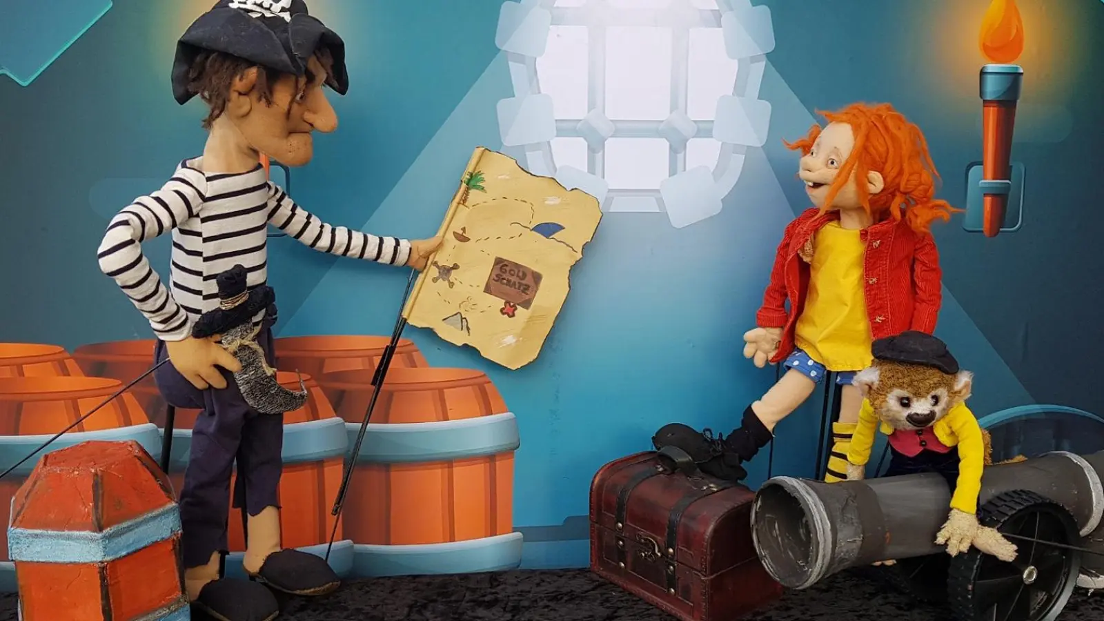 Pippi Langstumpf mit Herrn Nilsson kommt nach Kemnath.  (Bild: Christian Sperlich)