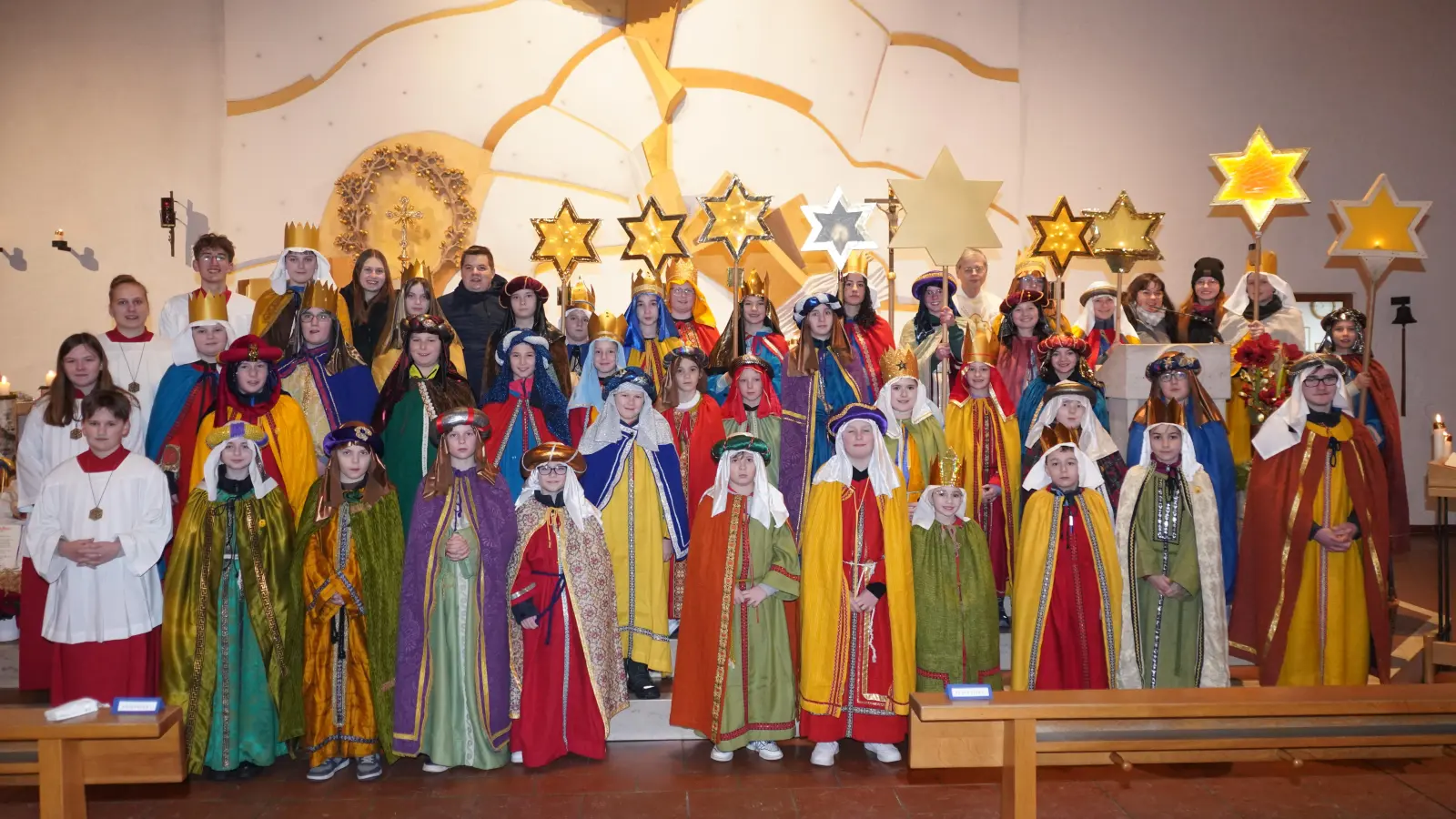 Sternsinger der Pfarrei St. Sebastian Waldthurn 2026. (Bild: Franz Völkl)