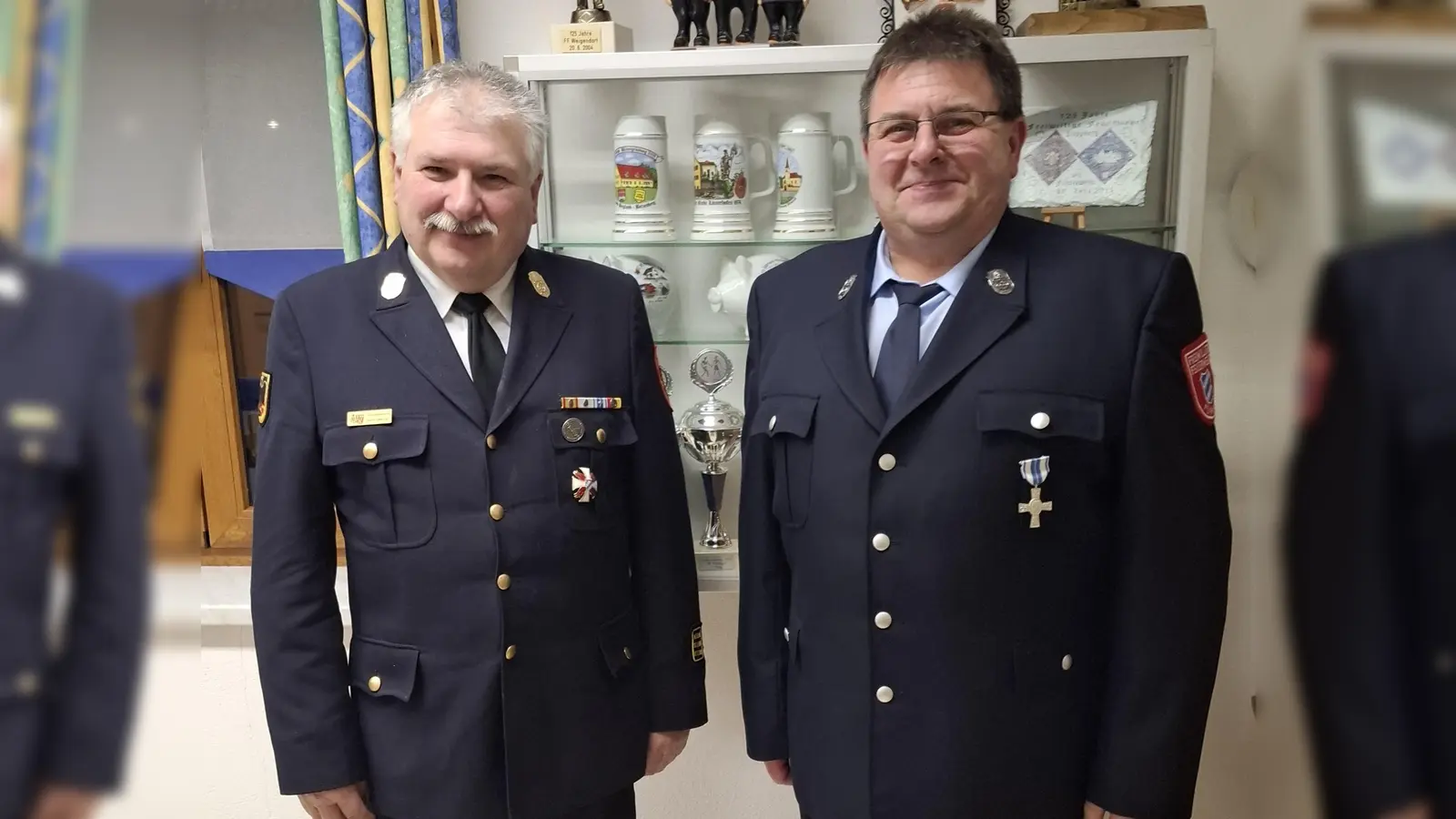 KBI Hans Sperber und Kommandant Jürgen Pilhöfer. (Bild: Claudia Oberleiter)