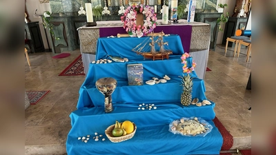 Der Altar wurden vom Frauenbund mit verschiedenen Gegenständen bestückt. (Bild: Johann Bauer)