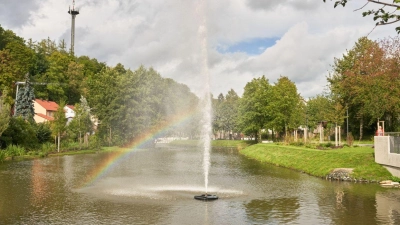 Fontäne im Mühlbachpark  (Archivbild: Hergen Schimpf)