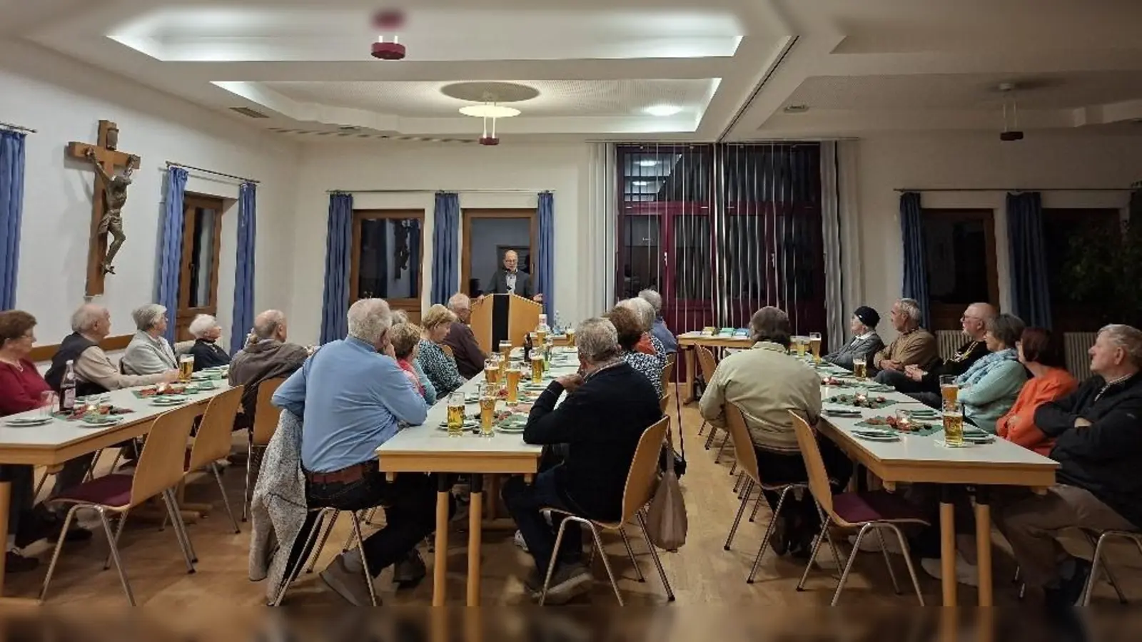 Ein geselliger Abend mit Friedrich Brandl bei der KAB (Bild: Hildegard Zimmer-Sperl)