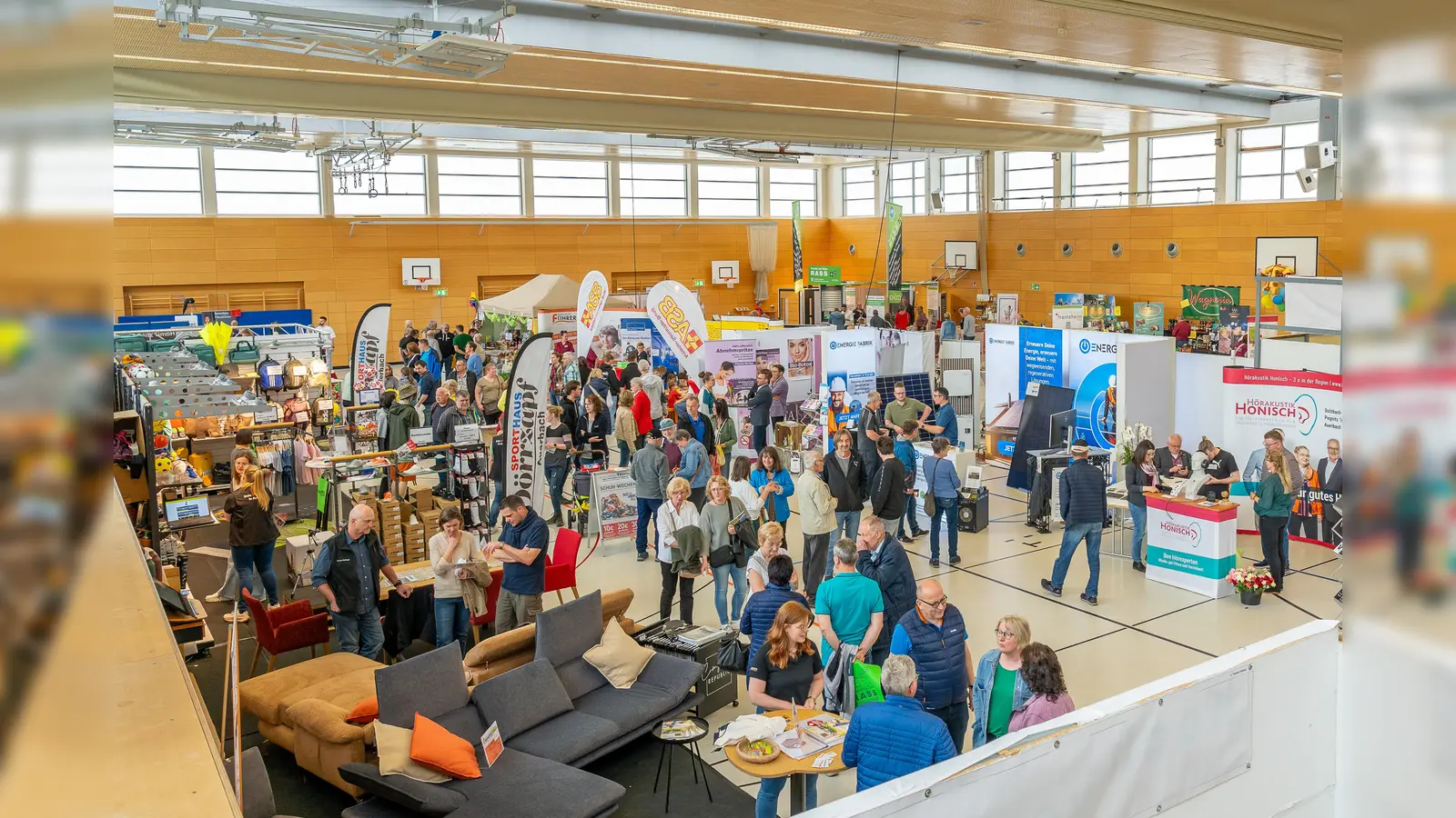 Das Bild steht im Zusammenhang mit der geplanten gemeinsamen Messe 2027 in Auerbach. (Bild: exb)