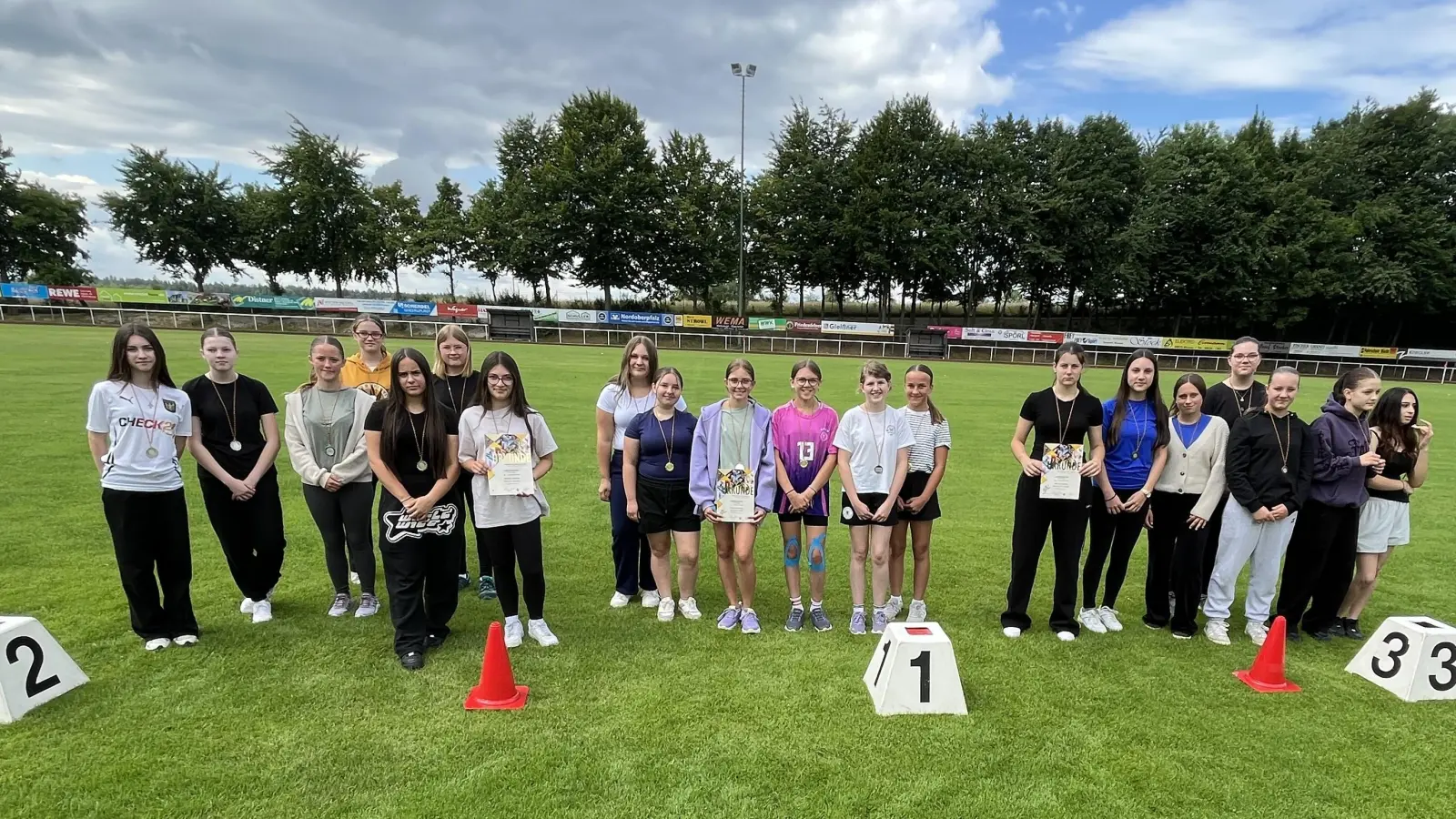 Siegermannschaften Mädchen III/2 (Bild: Norbert Herrmann)