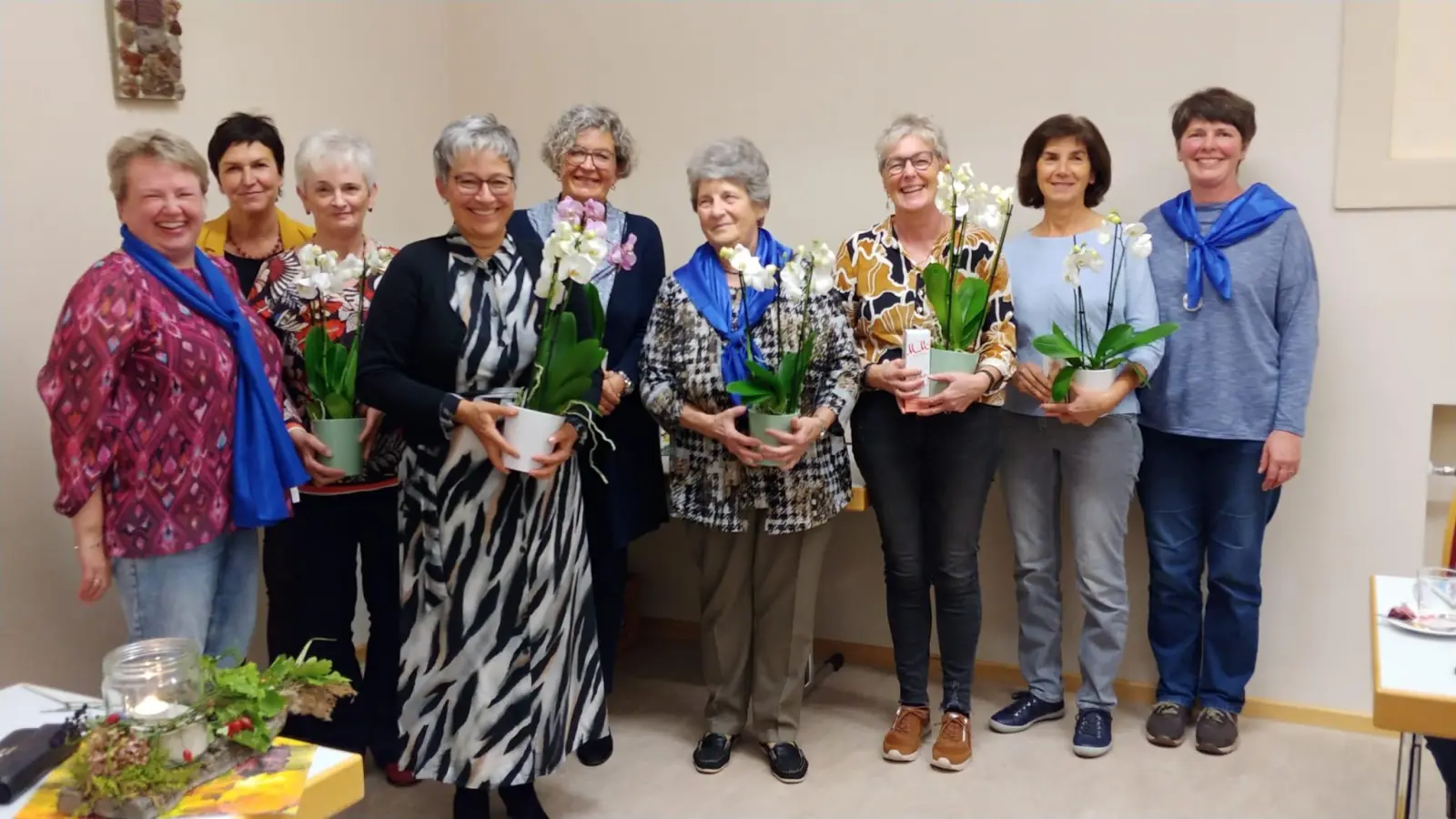 Bei der Jahreshauptversammlung des Frauenbundes Stulln werden einige Mitglieder für ihre langjährige Treue ausgezeichnet. (Bild: Anita Schmid/exb)